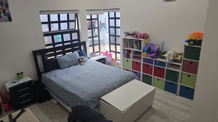 4 Bedroom Property for Sale in Eldoraigne Gauteng