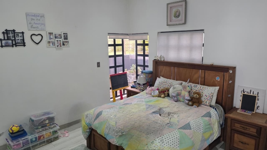 4 Bedroom Property for Sale in Eldoraigne Gauteng