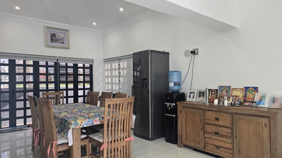 4 Bedroom Property for Sale in Eldoraigne Gauteng