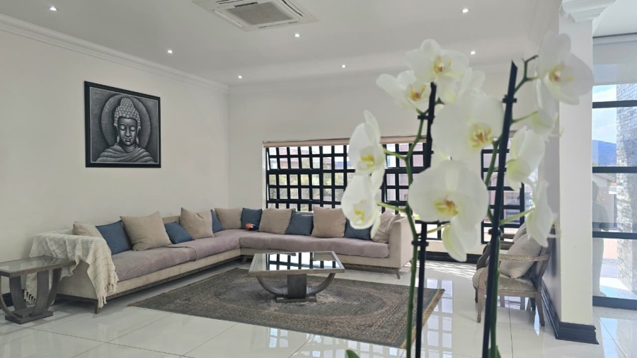 4 Bedroom Property for Sale in Eldoraigne Gauteng
