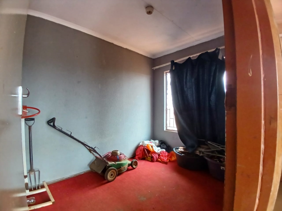 2 Bedroom Property for Sale in Venterspost Gauteng