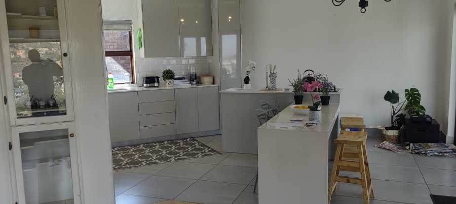 2 Bedroom Property for Sale in Bassonia Gauteng
