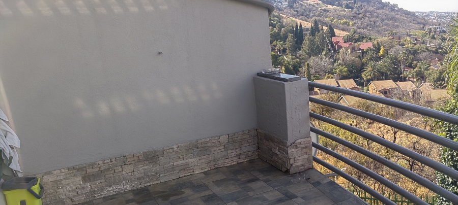 2 Bedroom Property for Sale in Bassonia Gauteng