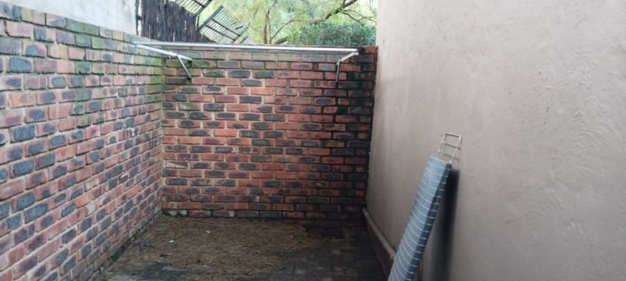 To Let 1 Bedroom Property for Rent in Ruimsig Gauteng