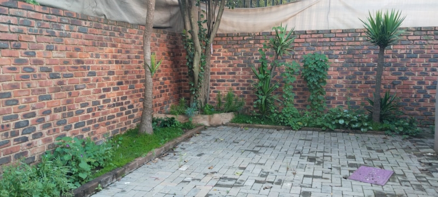 To Let 1 Bedroom Property for Rent in Ruimsig Gauteng