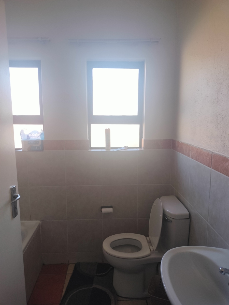 2 Bedroom Property for Sale in Princess A H Gauteng