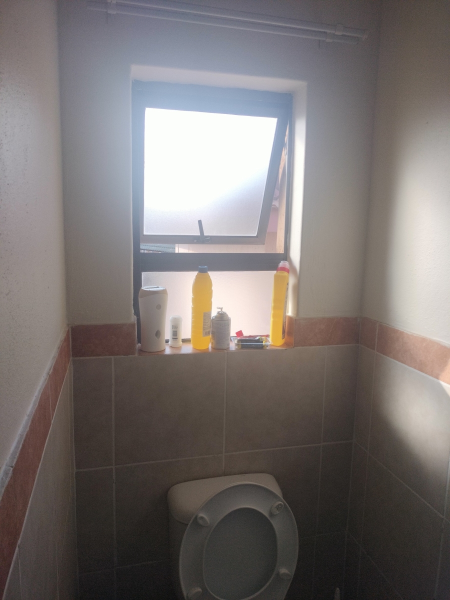 2 Bedroom Property for Sale in Princess A H Gauteng