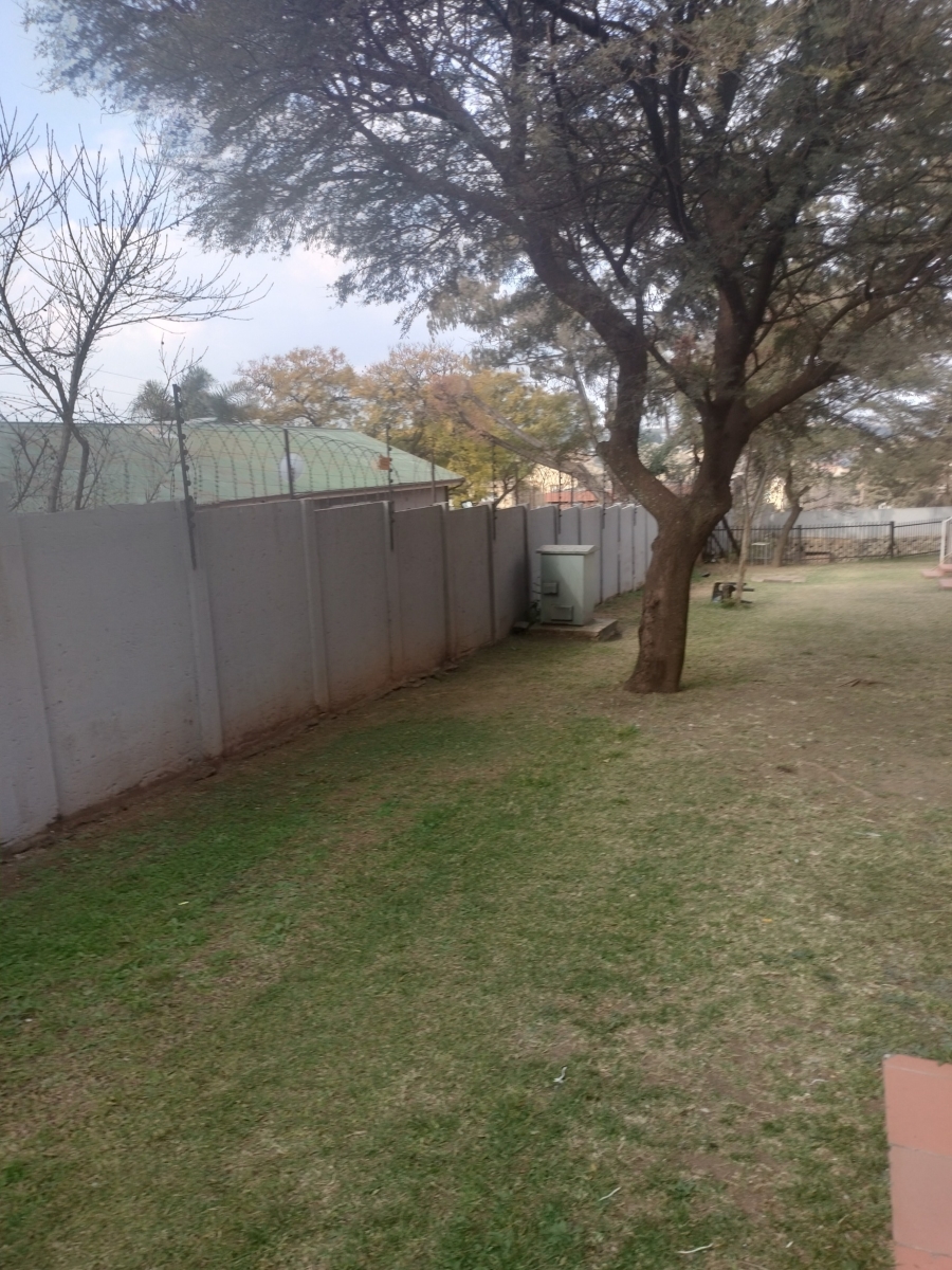 2 Bedroom Property for Sale in Princess A H Gauteng