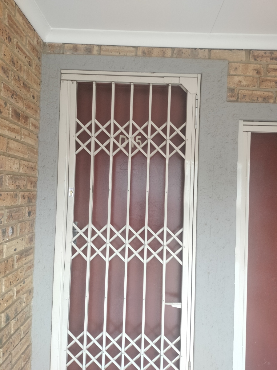 2 Bedroom Property for Sale in Princess A H Gauteng