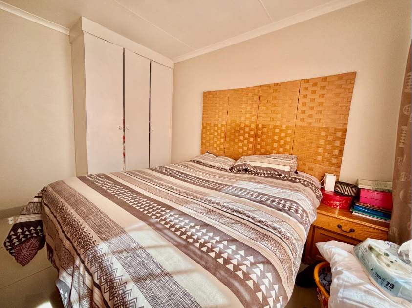 2 Bedroom Property for Sale in Ormonde Gauteng