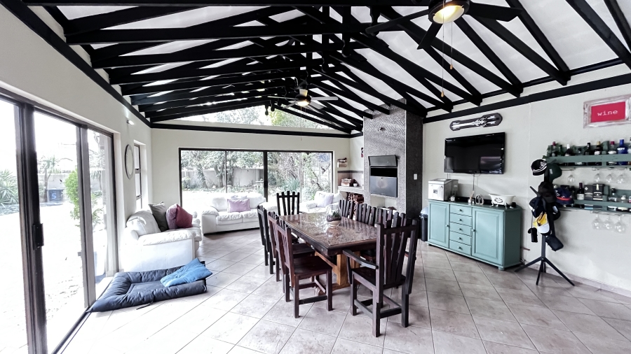4 Bedroom Property for Sale in Farrarmere Gauteng