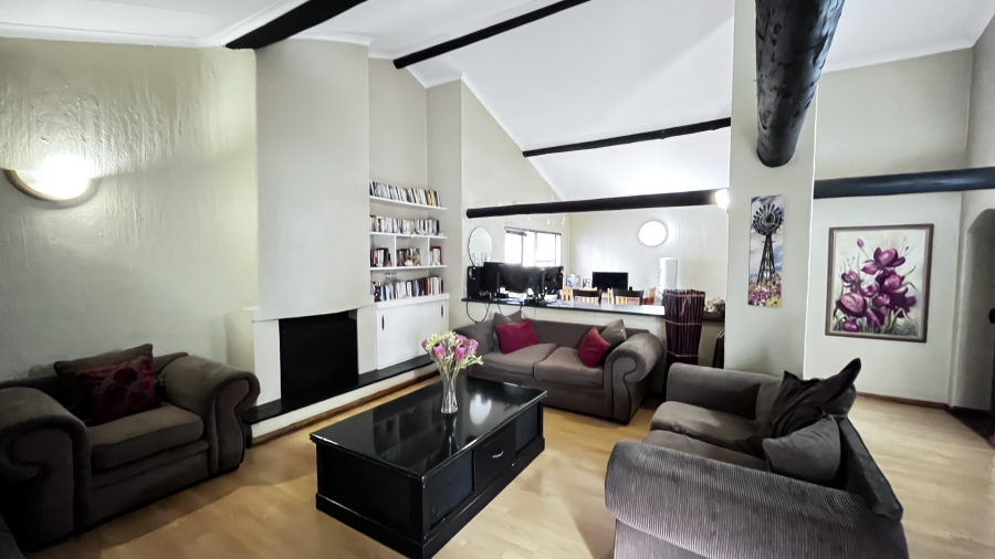 4 Bedroom Property for Sale in Farrarmere Gauteng