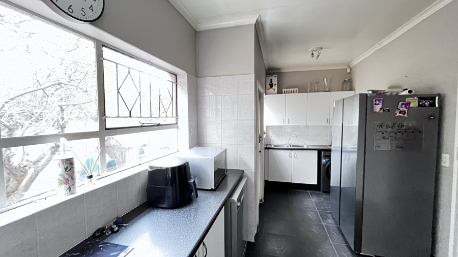 4 Bedroom Property for Sale in Farrarmere Gauteng