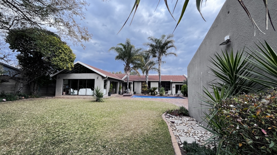 4 Bedroom Property for Sale in Farrarmere Gauteng