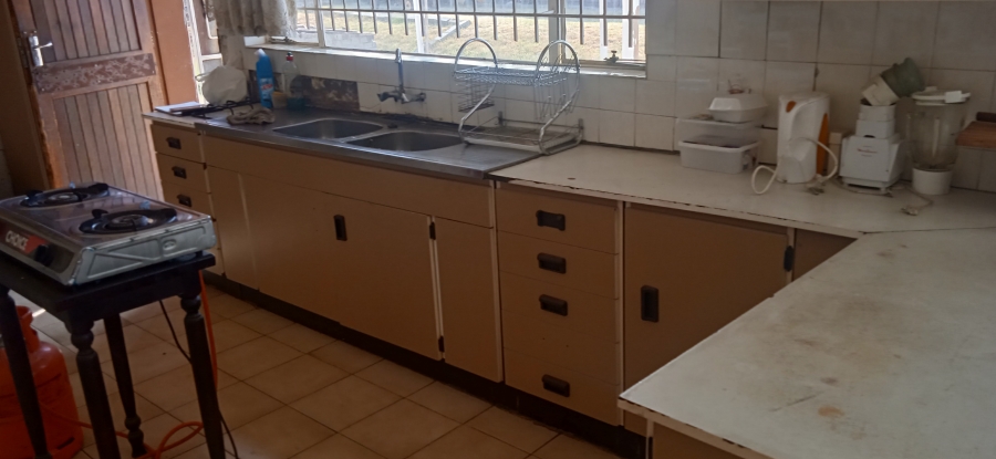 Commercial Property for Sale in Homestead Apple Orchards Gauteng