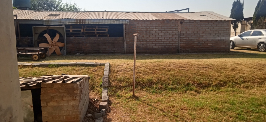 Commercial Property for Sale in Homestead Apple Orchards Gauteng