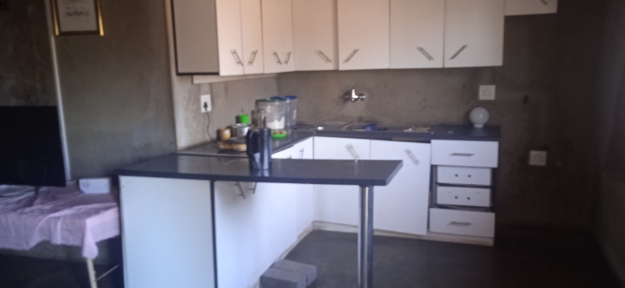 Commercial Property for Sale in Homestead Apple Orchards Gauteng