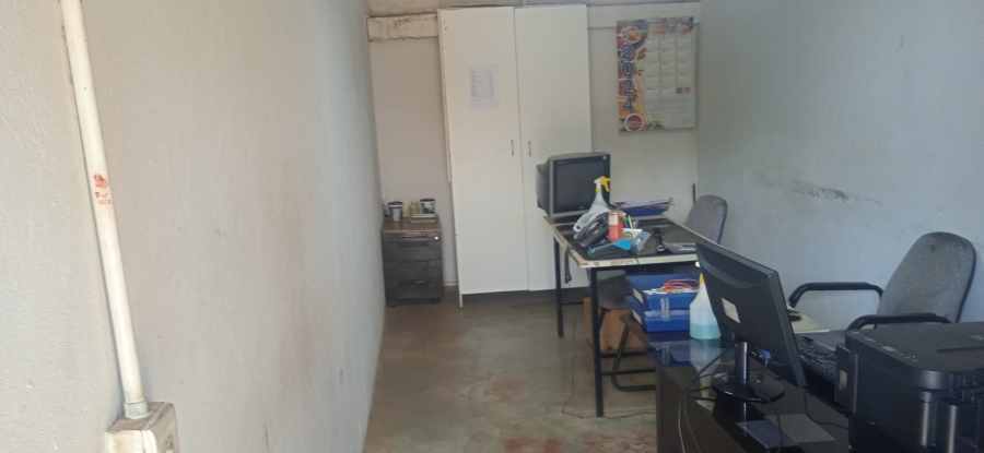 Commercial Property for Sale in Homestead Apple Orchards Gauteng