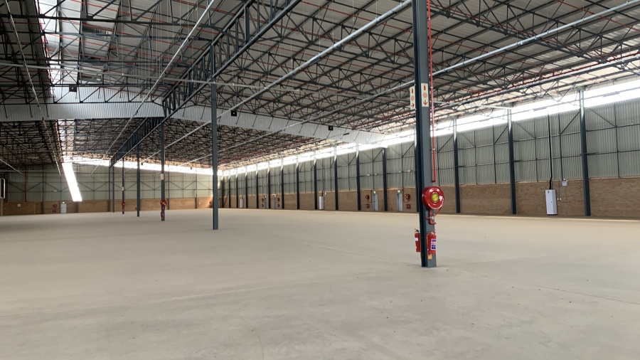 To Let commercial Property for Rent in Airport Park Gauteng