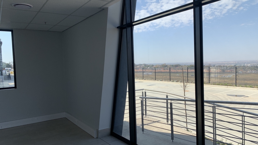 To Let commercial Property for Rent in Airport Park Gauteng