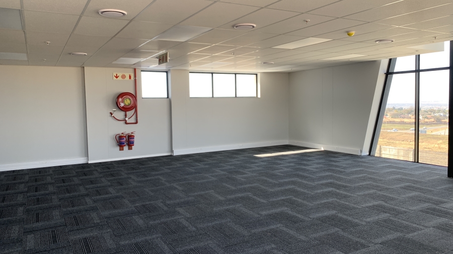 To Let commercial Property for Rent in Airport Park Gauteng
