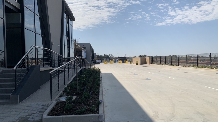 To Let commercial Property for Rent in Airport Park Gauteng