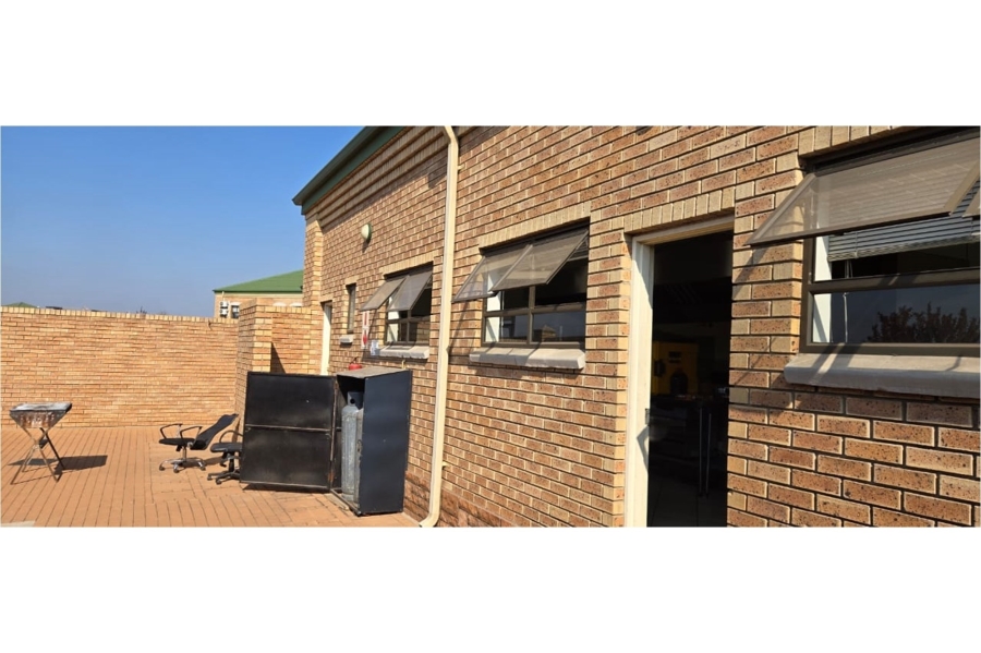 To Let commercial Property for Rent in Highveld Technopark Gauteng