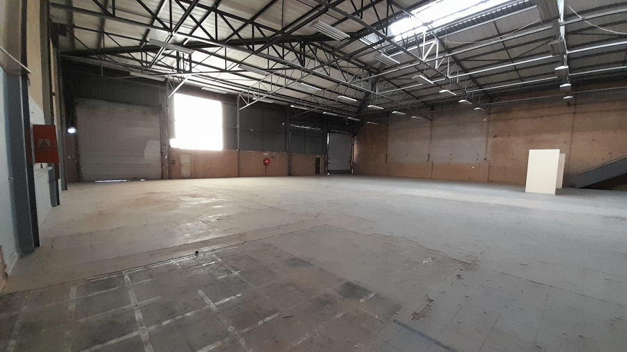 To Let commercial Property for Rent in Randjespark Gauteng