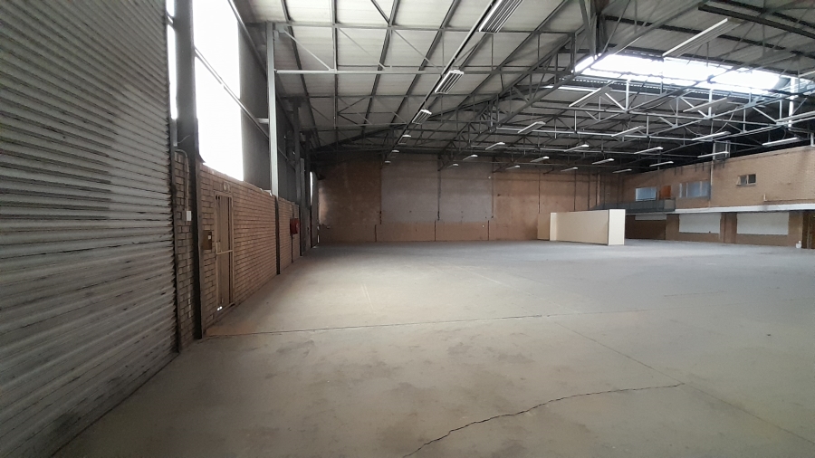 To Let commercial Property for Rent in Randjespark Gauteng