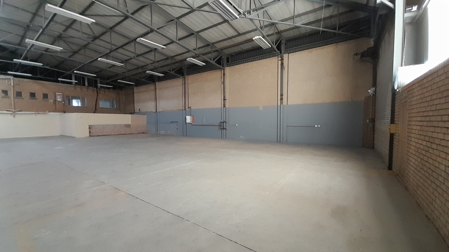 To Let commercial Property for Rent in Randjespark Gauteng