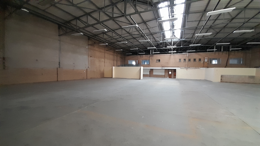 To Let commercial Property for Rent in Randjespark Gauteng