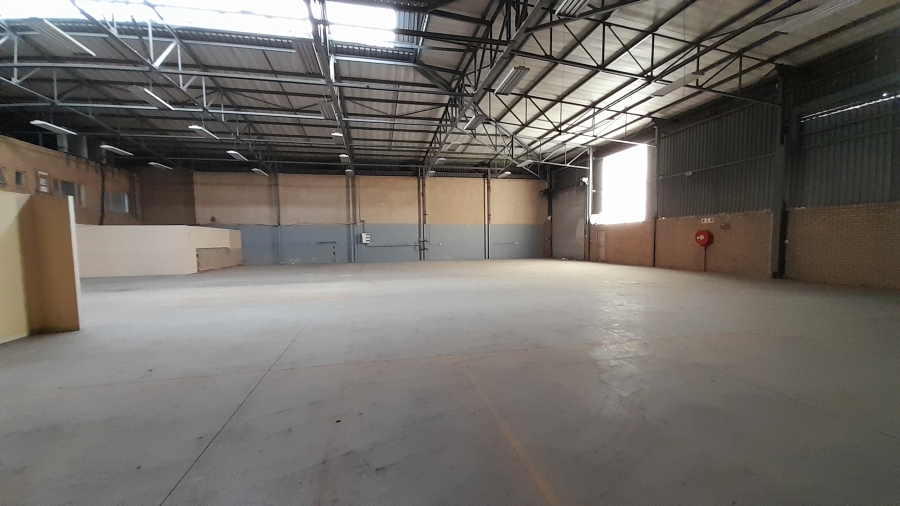 To Let commercial Property for Rent in Randjespark Gauteng