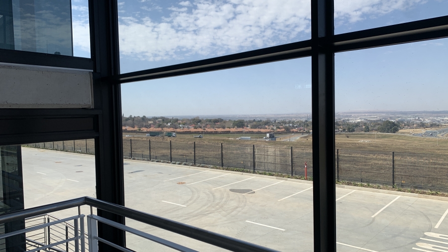 To Let commercial Property for Rent in Airport Park Gauteng