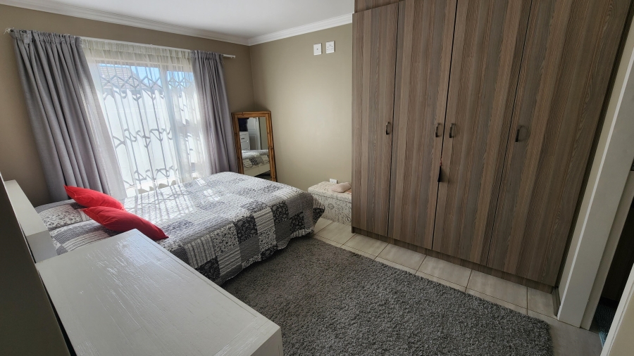 3 Bedroom Property for Sale in Amberfield Manor Gauteng