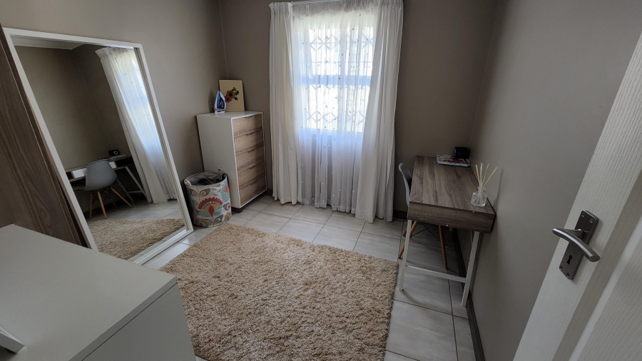 3 Bedroom Property for Sale in Amberfield Manor Gauteng