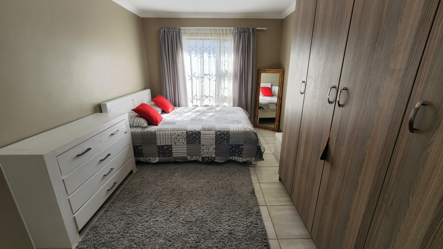 3 Bedroom Property for Sale in Amberfield Manor Gauteng