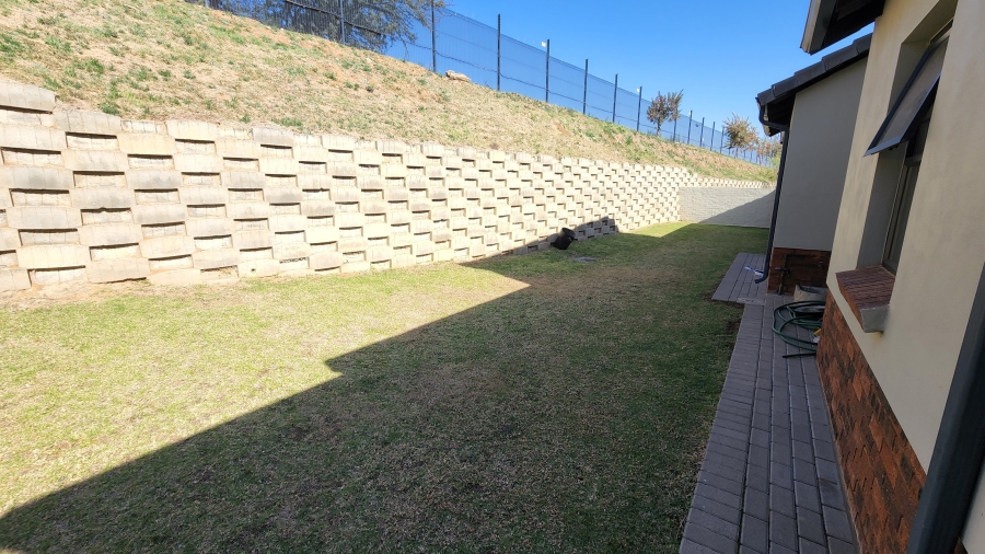 3 Bedroom Property for Sale in Amberfield Manor Gauteng