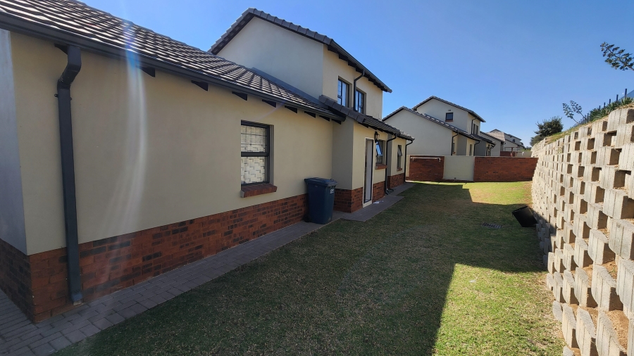 3 Bedroom Property for Sale in Amberfield Manor Gauteng