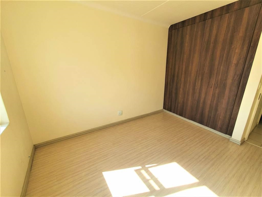 1 Bedroom Property for Sale in Barbeque Downs Gauteng