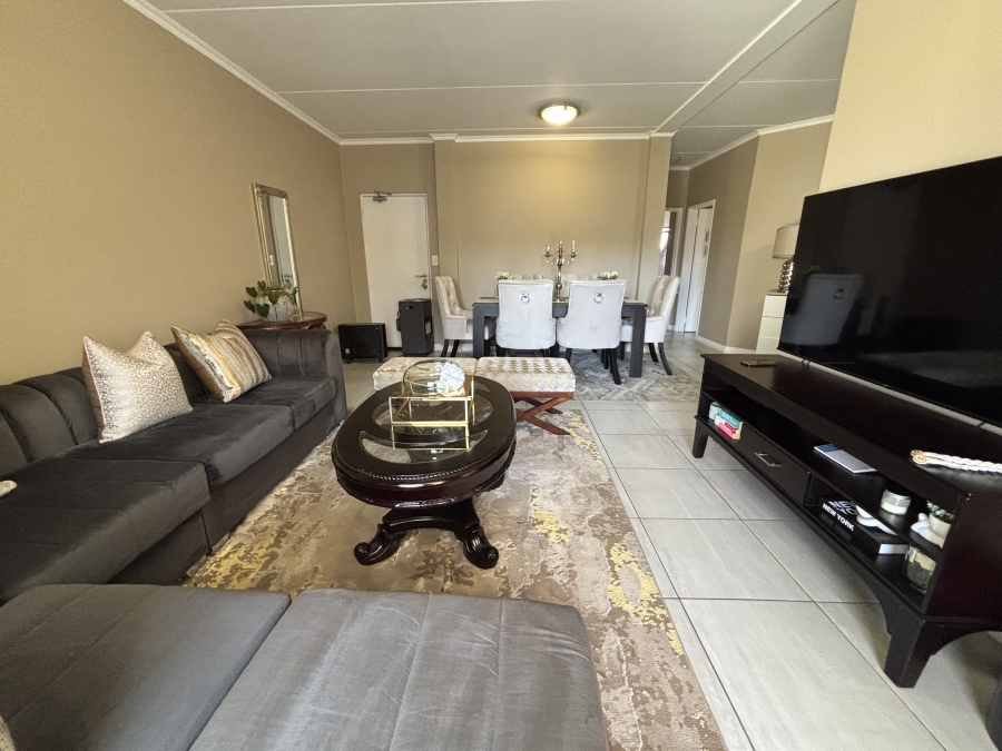 3 Bedroom Property for Sale in Waterfall Gauteng