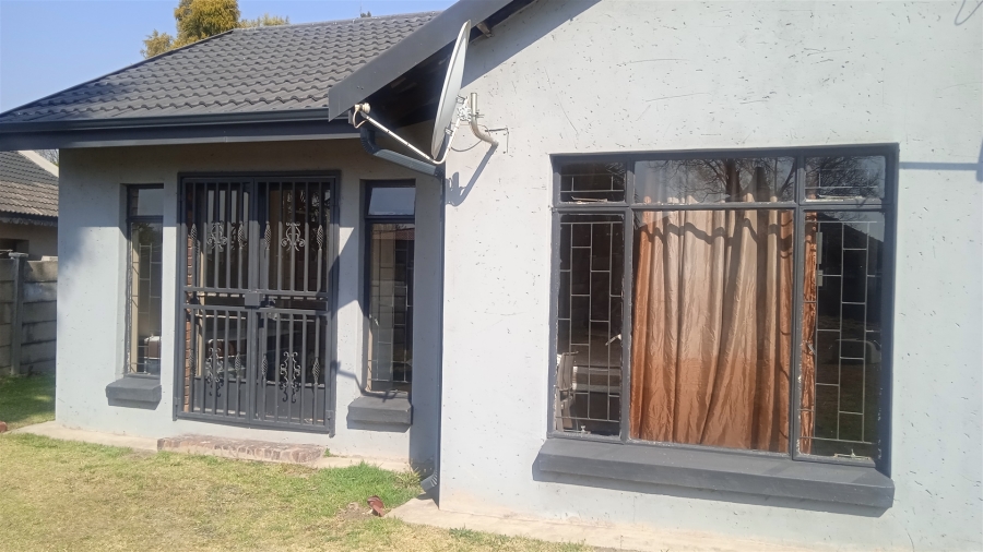 9 Bedroom Property for Sale in Bedworth Park Gauteng