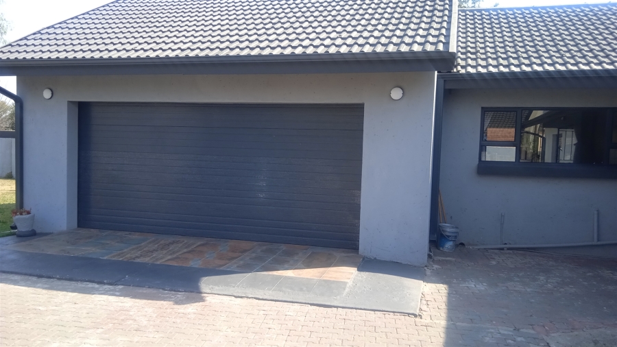 9 Bedroom Property for Sale in Bedworth Park Gauteng
