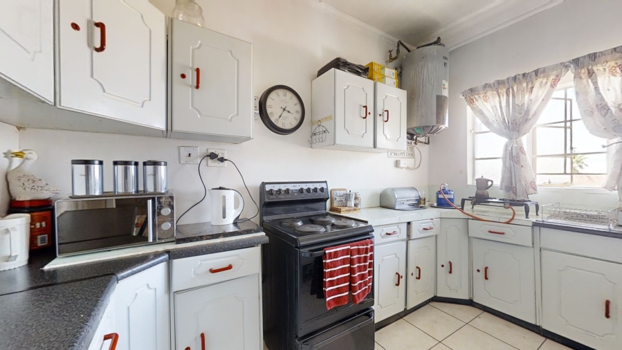 1 Bedroom Property for Sale in Lambton Gauteng