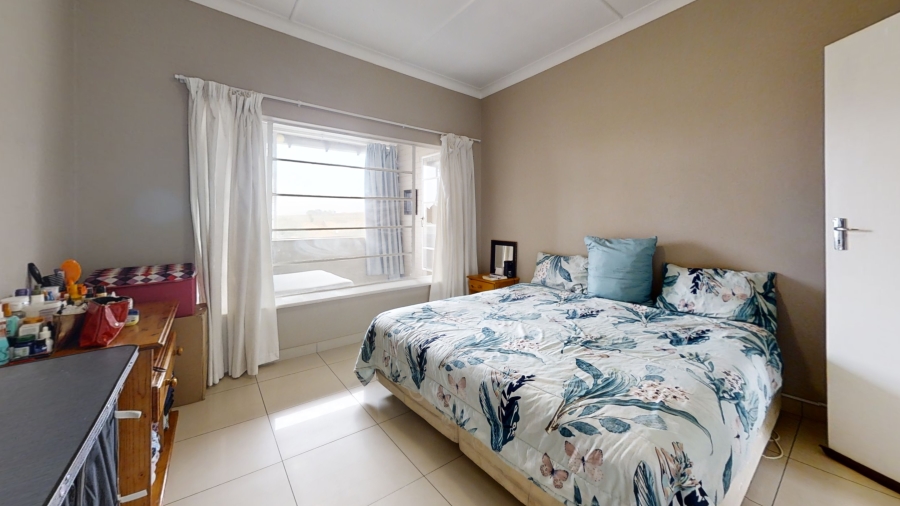 2 Bedroom Property for Sale in Lambton Gauteng