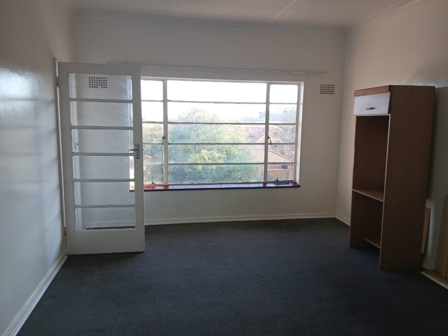2 Bedroom Property for Sale in Lambton Gauteng