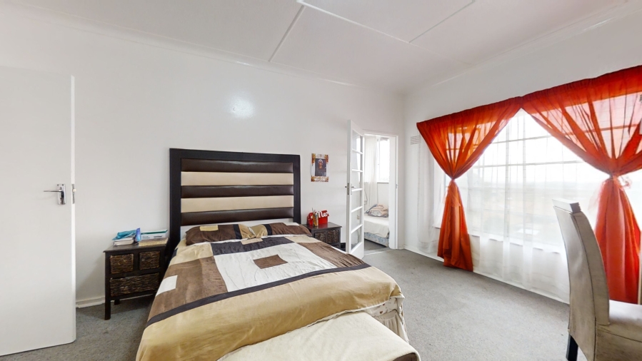 2 Bedroom Property for Sale in Lambton Gauteng