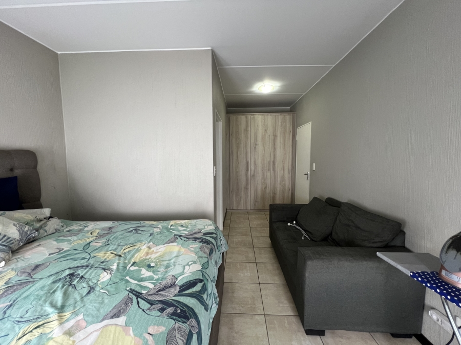 2 Bedroom Property for Sale in Barbeque Downs Gauteng