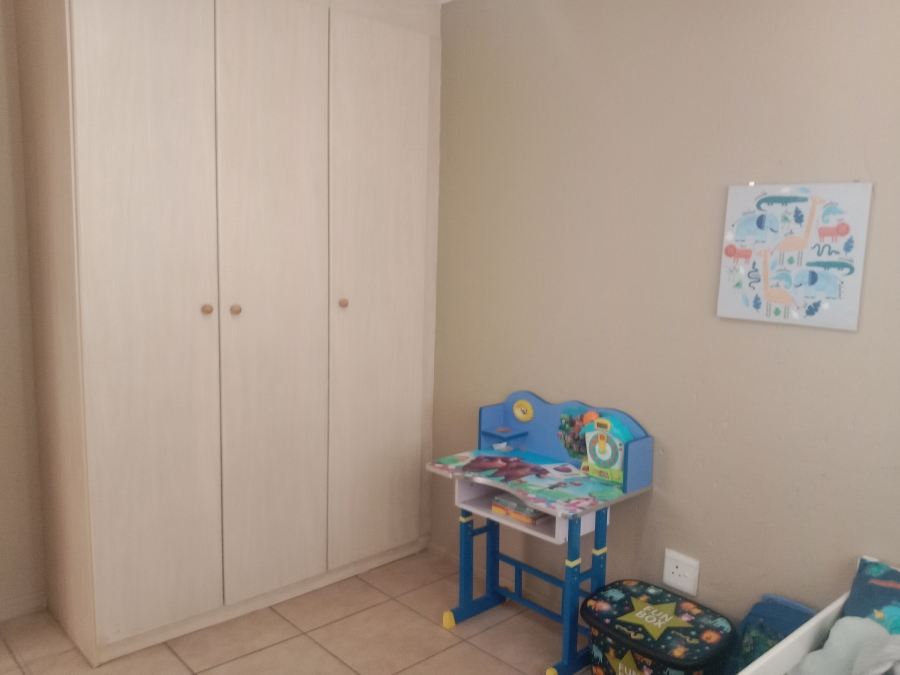2 Bedroom Property for Sale in Klippoortje Gauteng