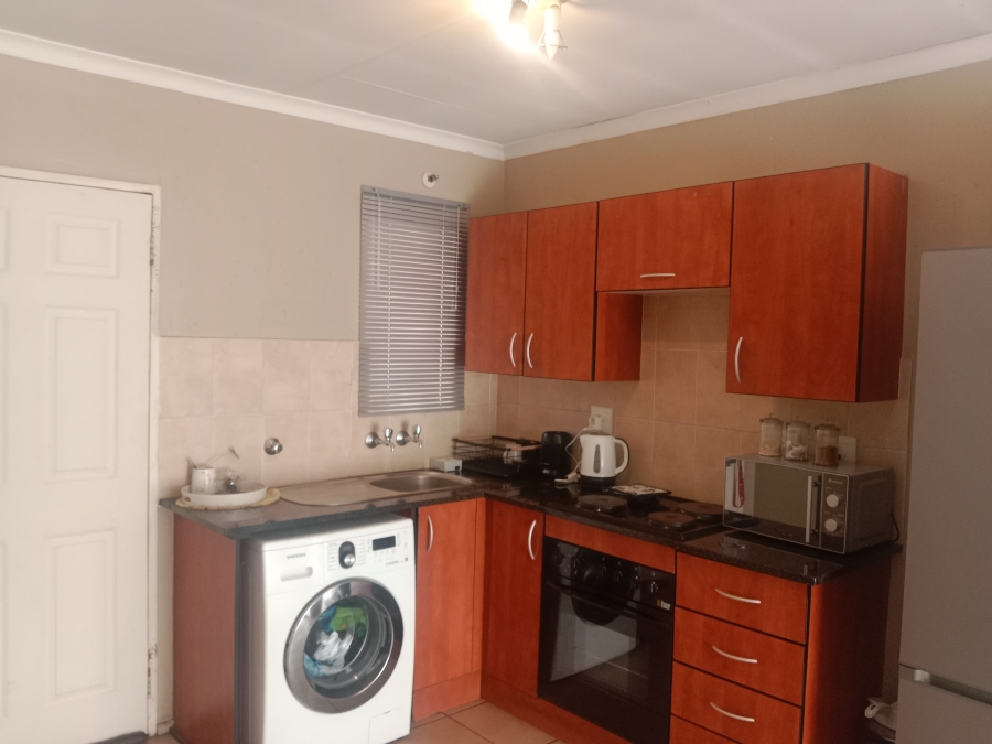 2 Bedroom Property for Sale in Klippoortje Gauteng
