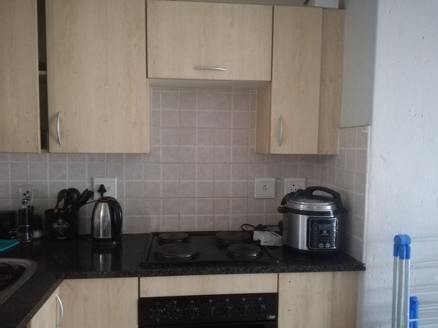 1 Bedroom Property for Sale in Klippoortje Gauteng